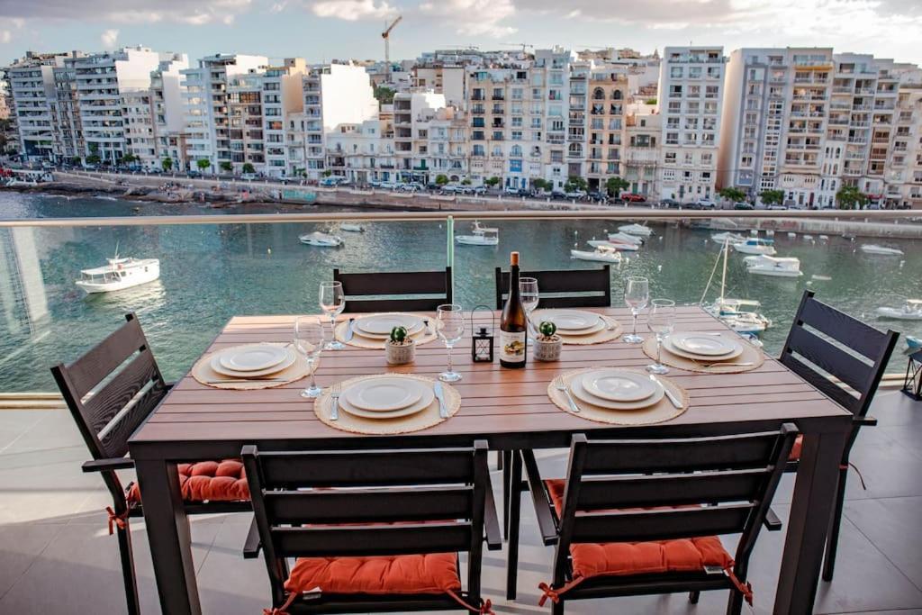 Seafront Two Bedroom Apartment San Julián Exterior foto
